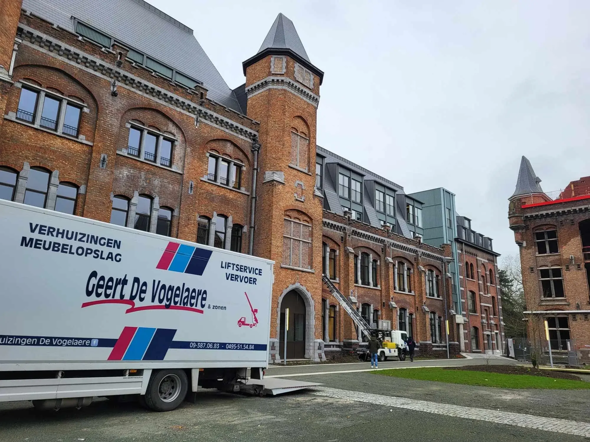 Verhuizing bij kasteel
